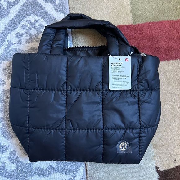 lululemon athletica Handbags - NWT Lululemon Quilted Grid Top Handle Crossbody Tote Bag 5L Black/ Silver